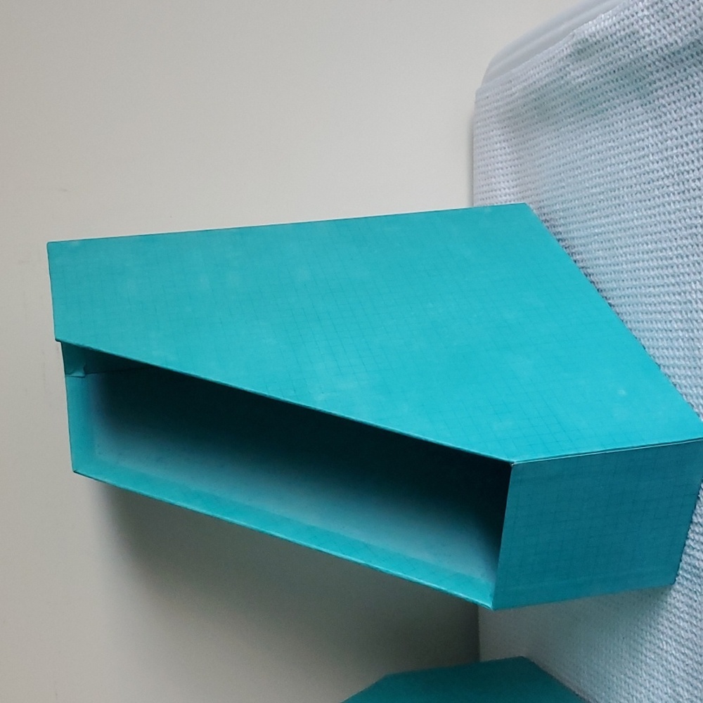 MAGAZINE HOLDER - Picture 3 of 4